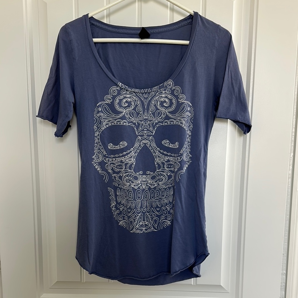 Vintage Obey Blue Skull Graphic Women's Top
